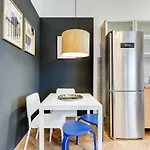 Διαμέρισμα Ferravilla Apt, 2 Min To Subway! *